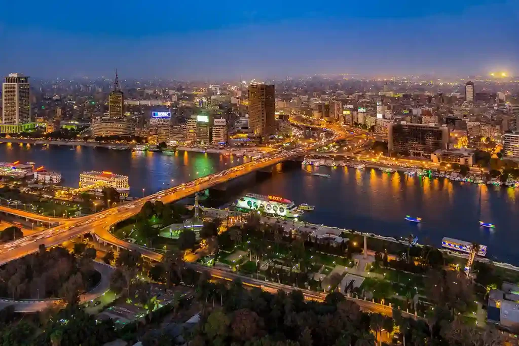 كم عدد المدن التي تحمل اسم القاهرة في العالم
